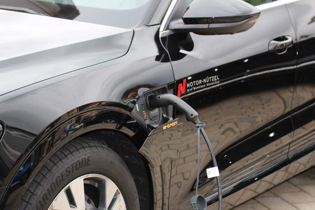benefits of charging at home, ev charger, charging station.jpg